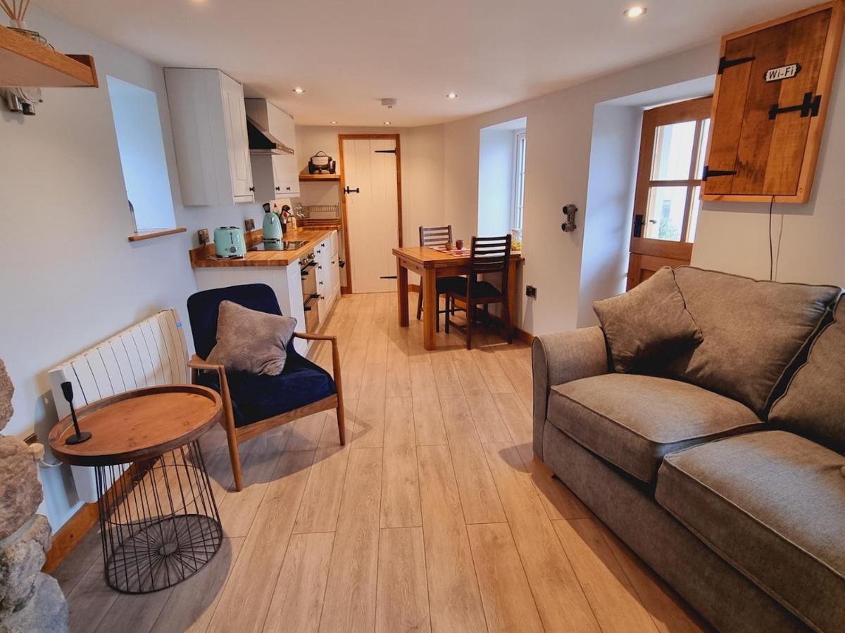 Pass The Keys Charming 19Th Century Country Cottage For 2 Guests 埃克塞特 外观 照片